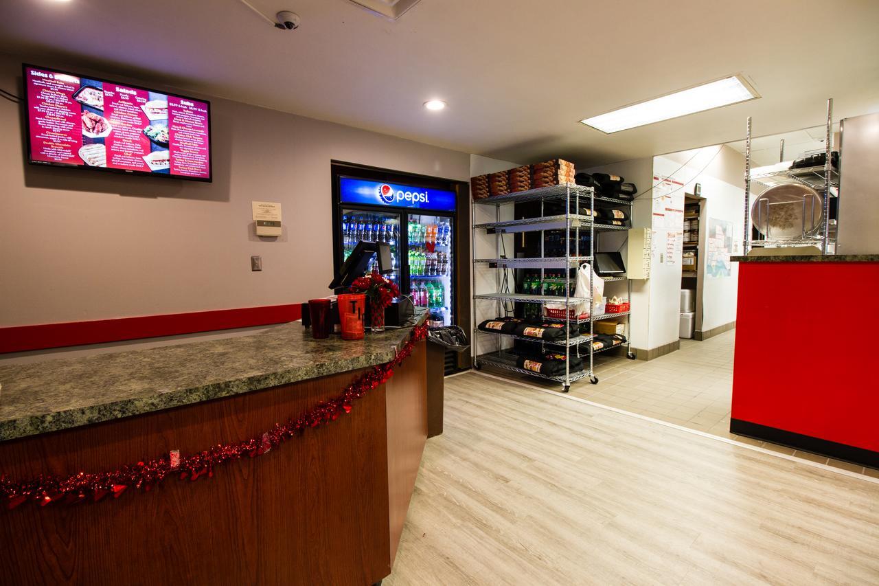 Great American Inn & Suites Devils Lake 외부 사진